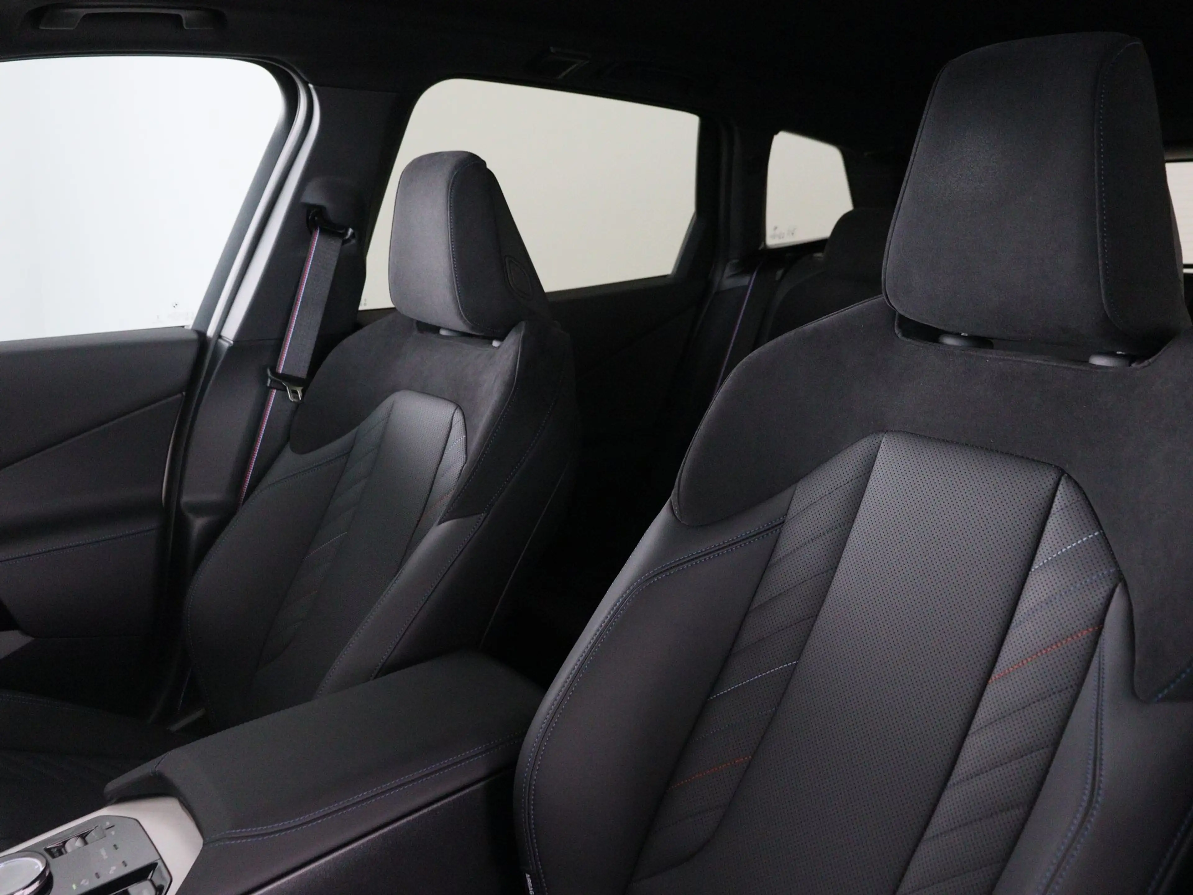 BMW X3 30e xDrive — photo 7