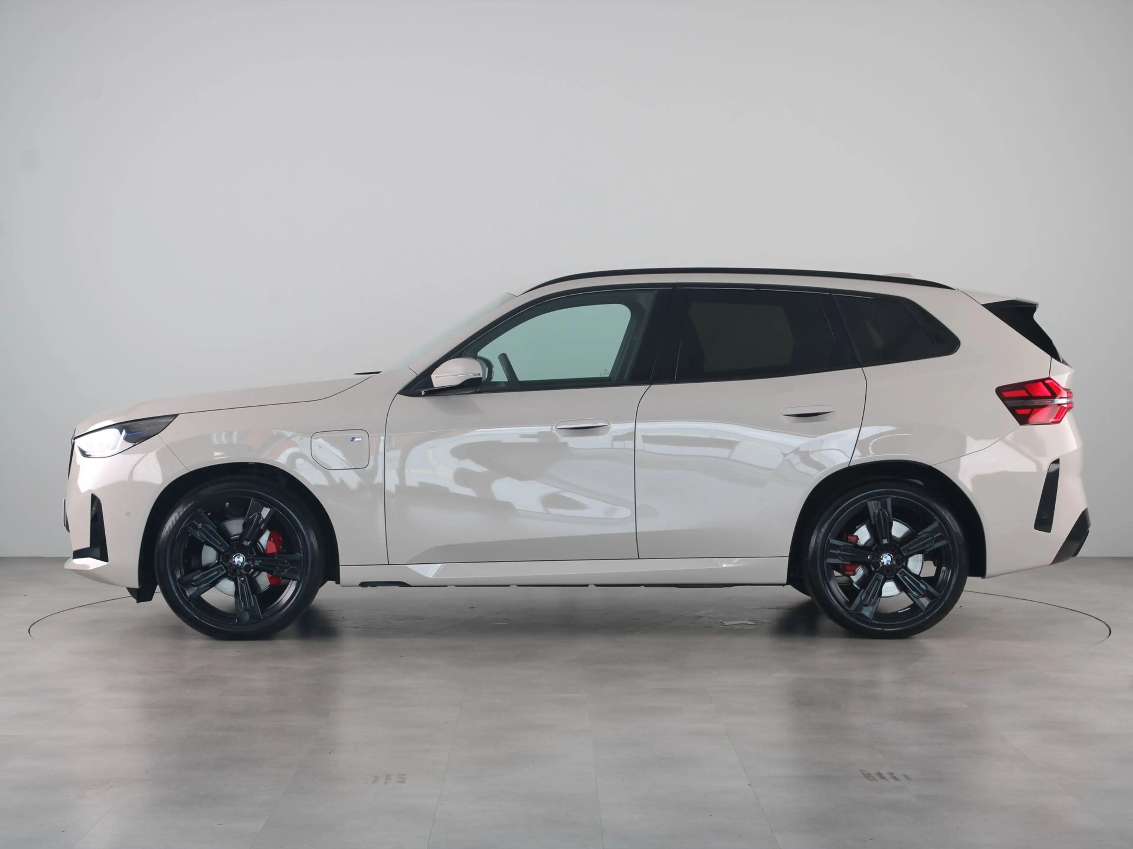BMW X3 30e xDrive — photo 14