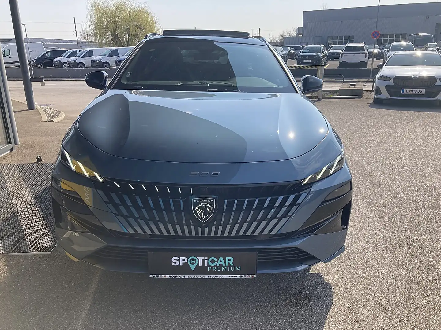 Peugeot 308 SW Hybrid 145 e-DSC6 GT Exclusive Blau - 2