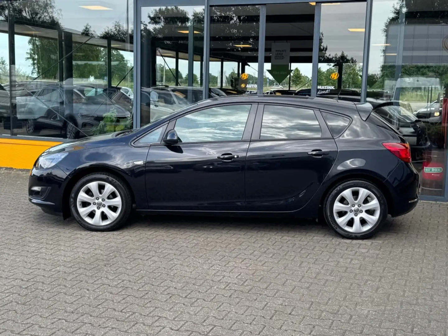 Opel Astra 1.4 Turbo Business + - camera - stoelverwarming Negro - 2