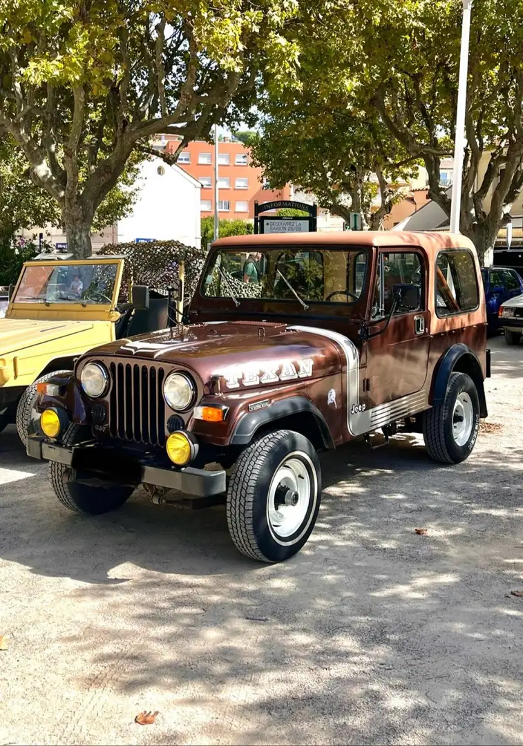 Jeep CJ-7 Texan - 1