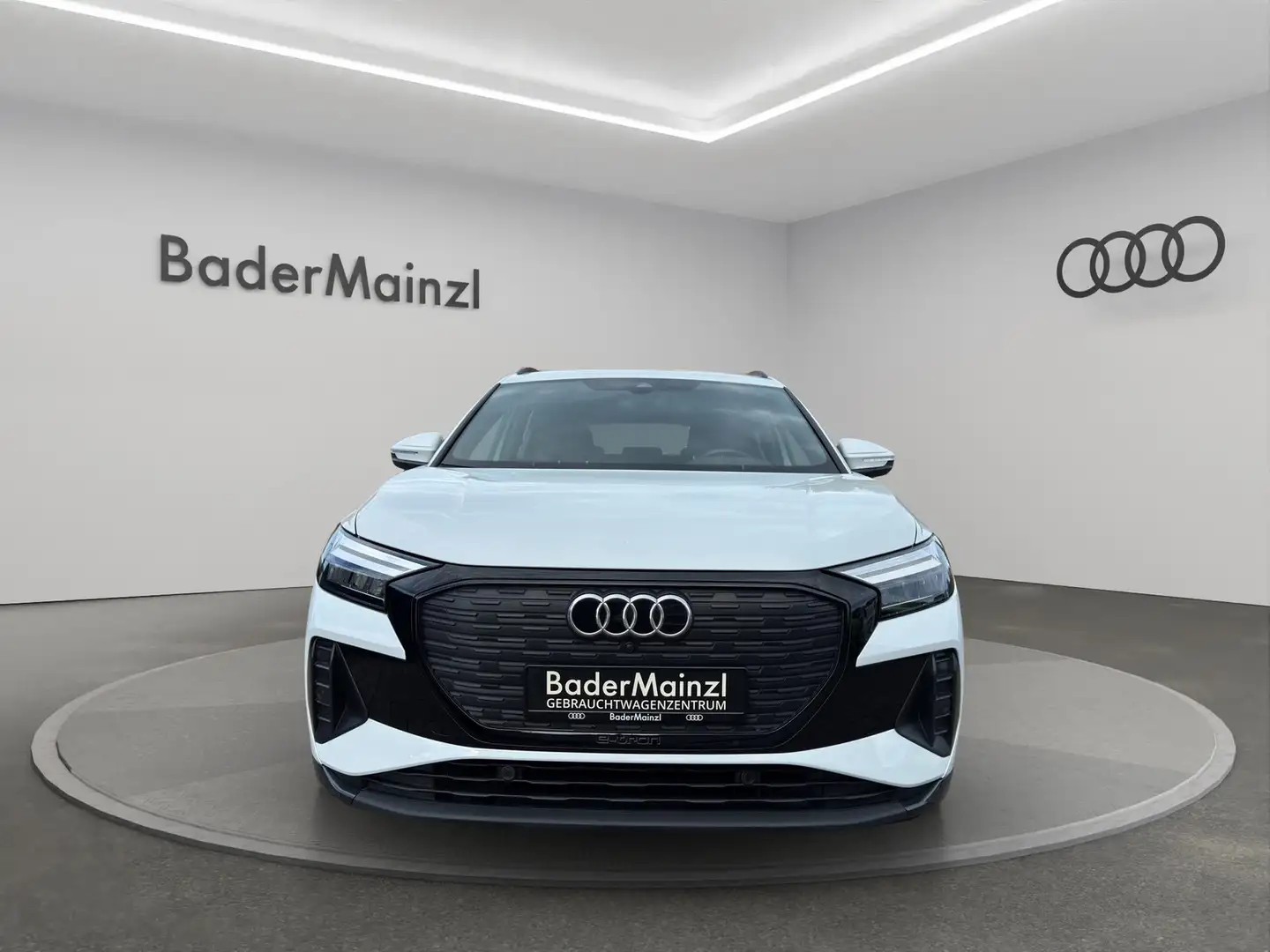 Audi Q4 e-tron Navi LED Leder 35 e-tron basis Weiß - 2