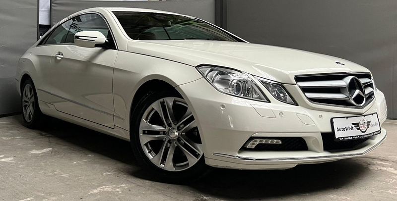 Mercedes-Benz E 350 Coupé CGI BlueEFFICIENCY Leder Keyless-Go — photo 4