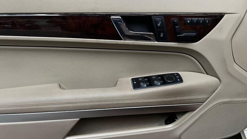 Mercedes-Benz E 350 Coupé CGI BlueEFFICIENCY Leder Keyless-Go — photo 14