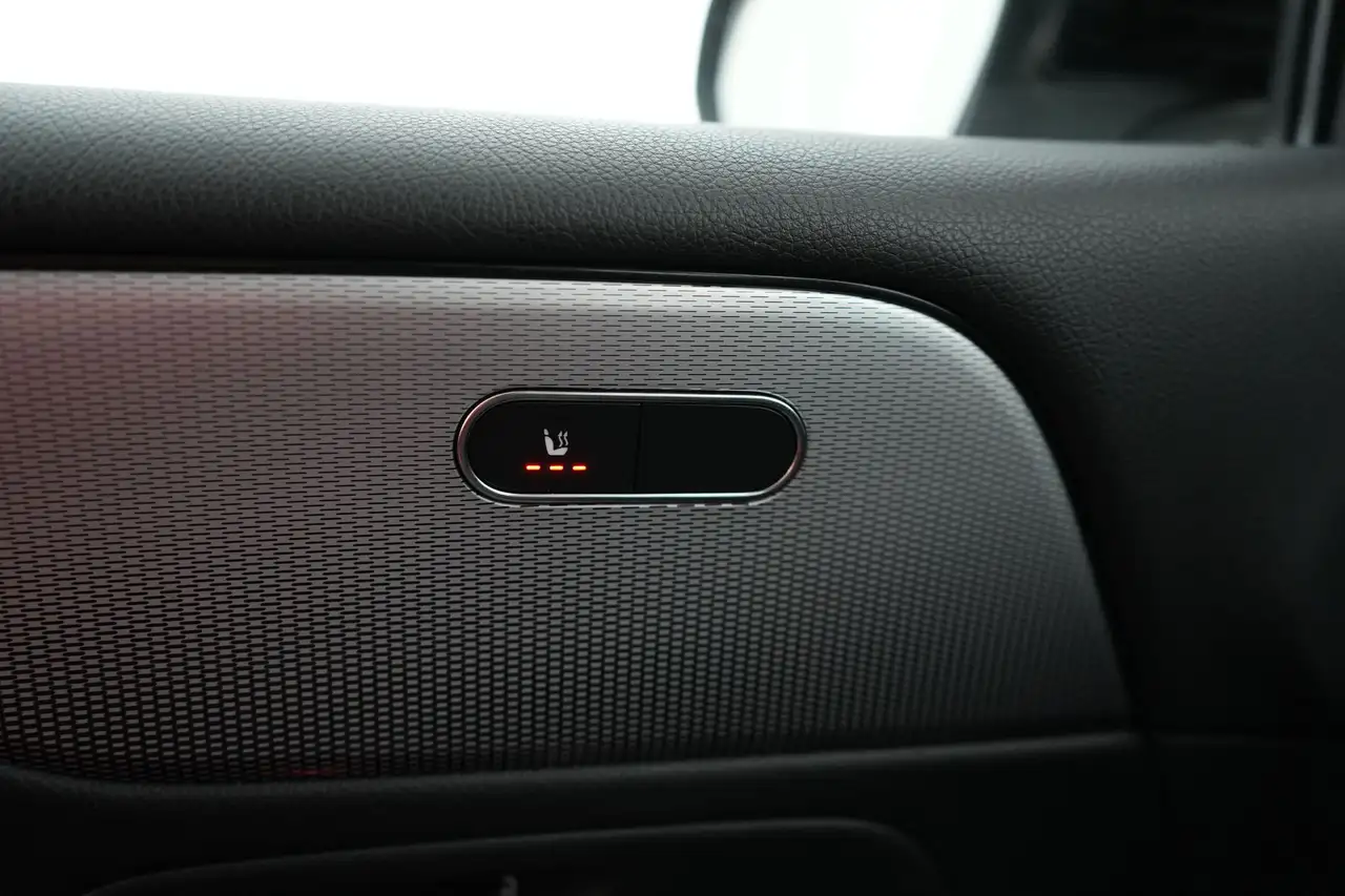 Mercedes-Benz GLB 180dA Business Solution LEDER/STOF LED GPS PDC CAM, миниатюра 23
