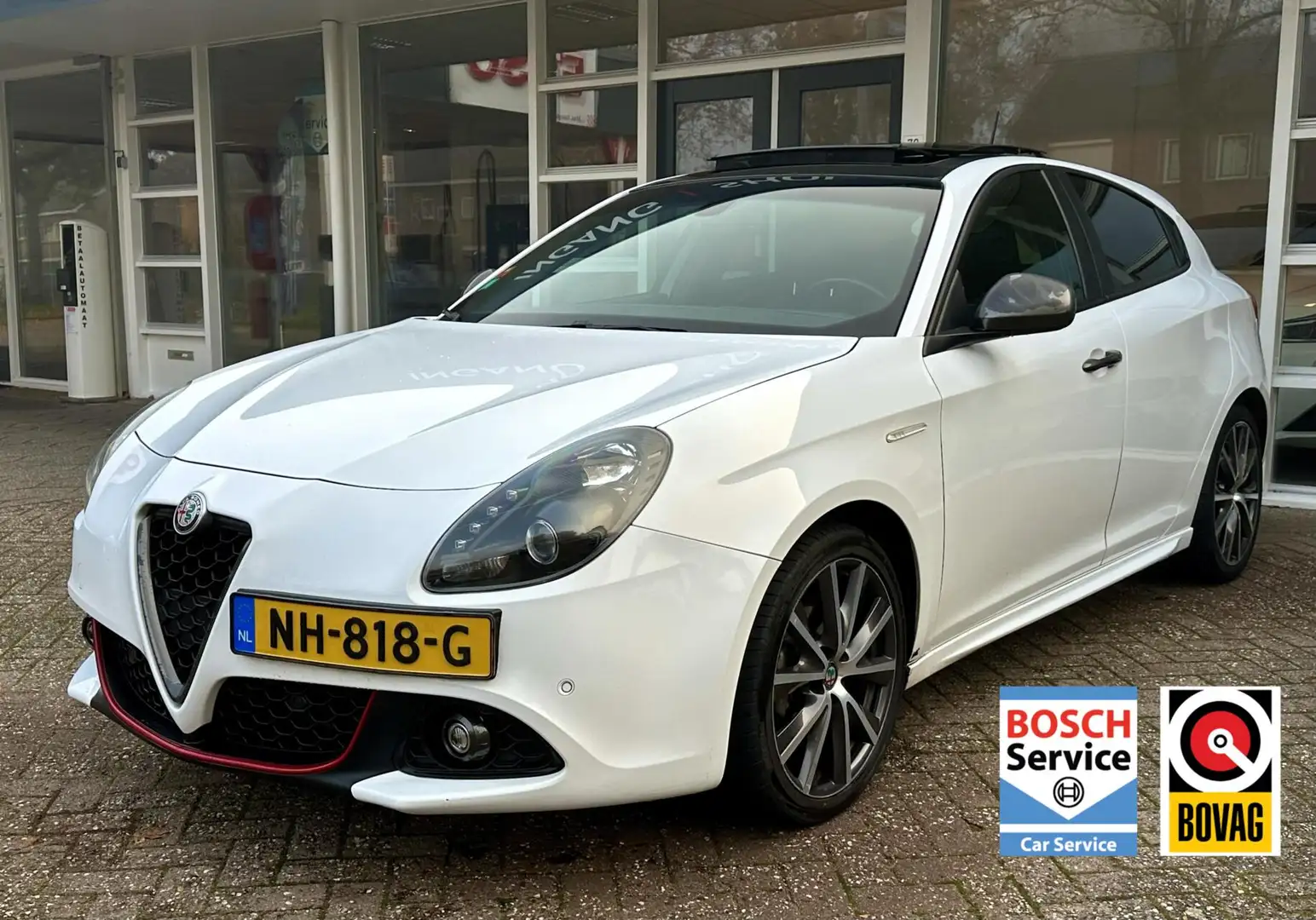 Alfa Romeo Giulietta 1.6 JTDm Automaat, Pano, Leer, Pdc, LM.. Wit - 1