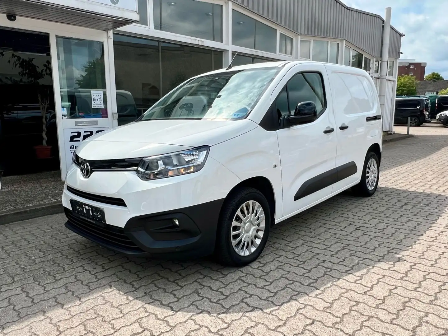 Toyota Proace VERSO/STANDHZG./KAMERA/DOPPELTÜR Weiß - 2