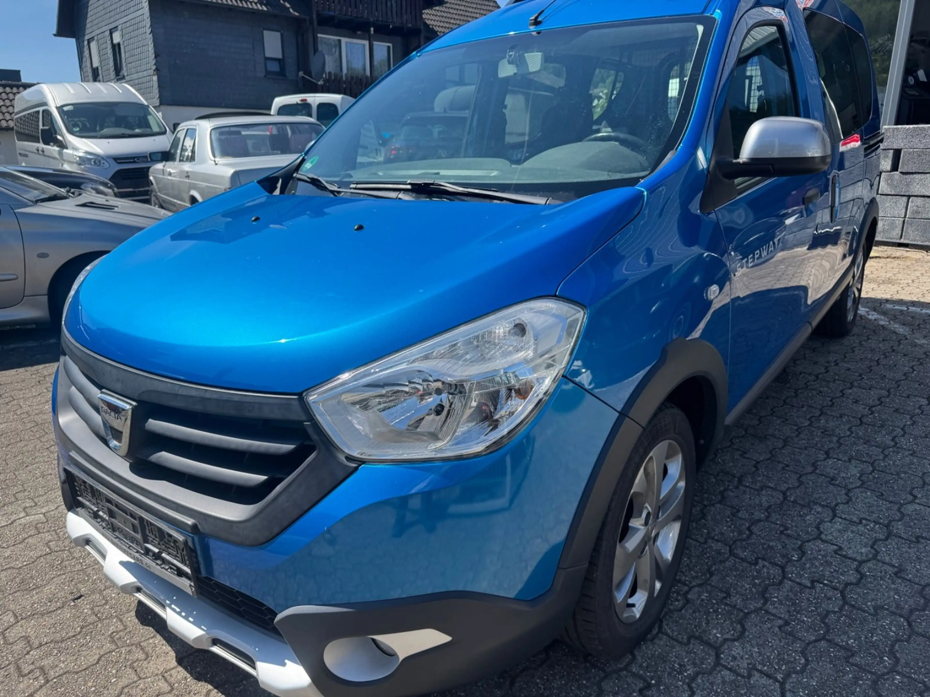 Dacia Dokker Stepway KLIMA-NAVI-2xSCHIEBETÜR-UNFALLFREI-TEMPO — photo 2