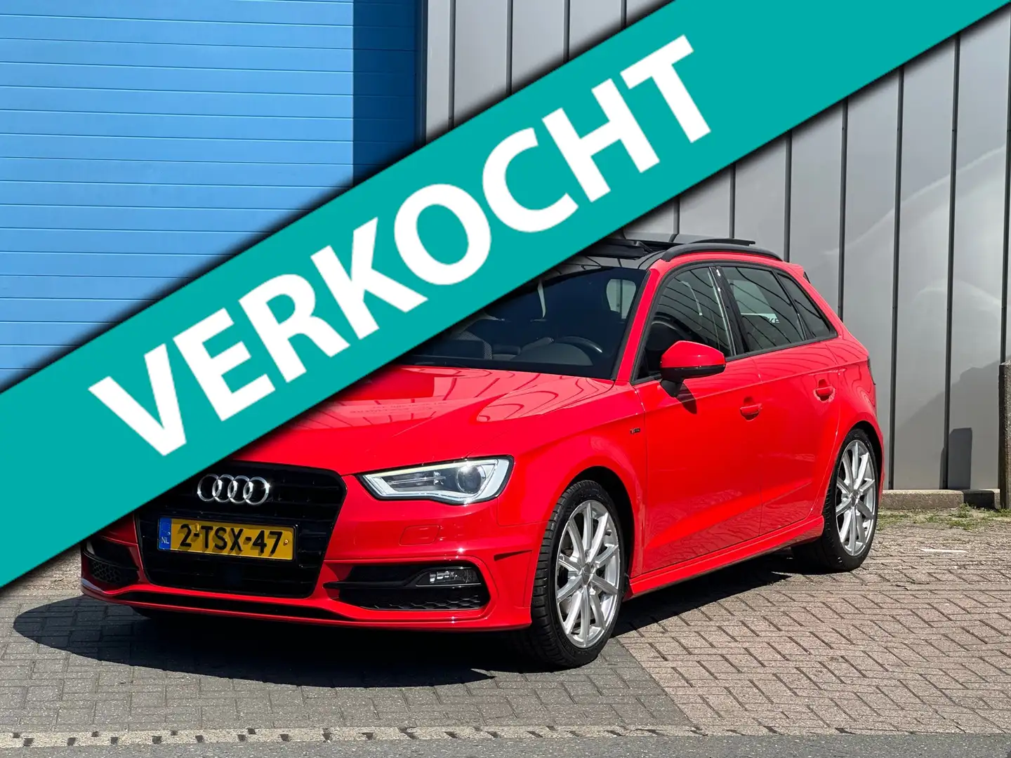 Audi A3 Sportback 1.4 TFSI S-LINE PANO Rouge - 1
