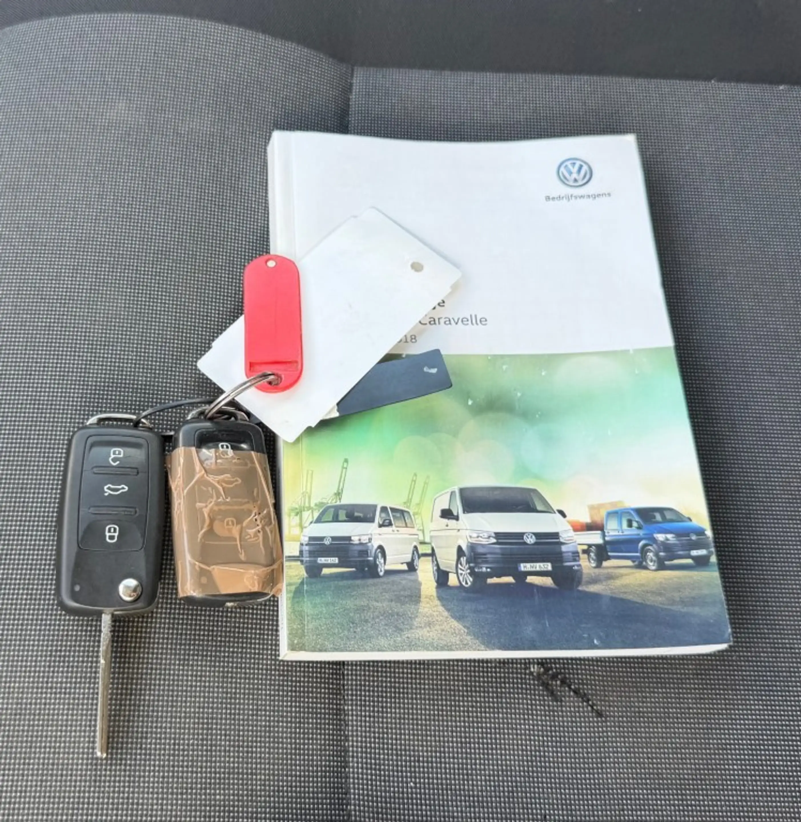 Volkswagen Transporter 2.0 TDI 75KW 102PK L1H2 EURO 6 AIRCO/ CRUISE CONTR — photo 23