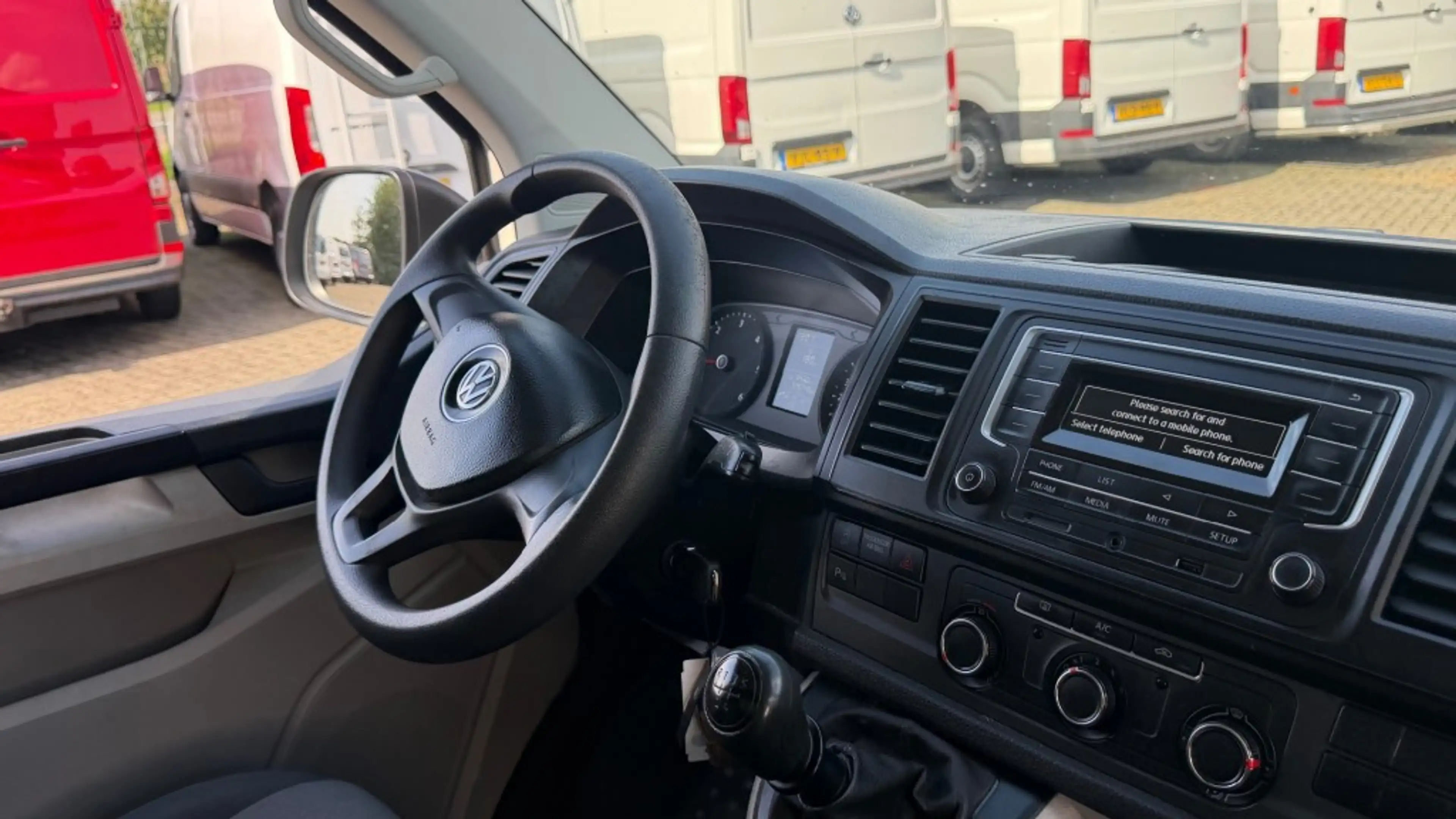 Volkswagen Transporter 2.0 TDI 75KW 102PK L1H2 EURO 6 AIRCO/ CRUISE CONTR — photo 8