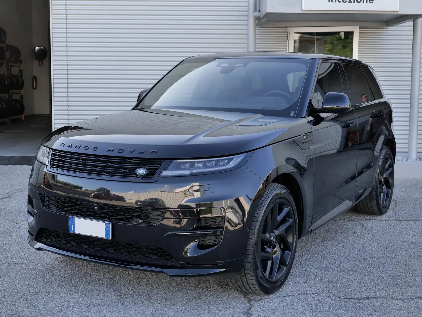 Land Rover Range Rover Sport 3.0d i6 mhev Autobiography awd 350cv aut. Open Sky Nero - 1