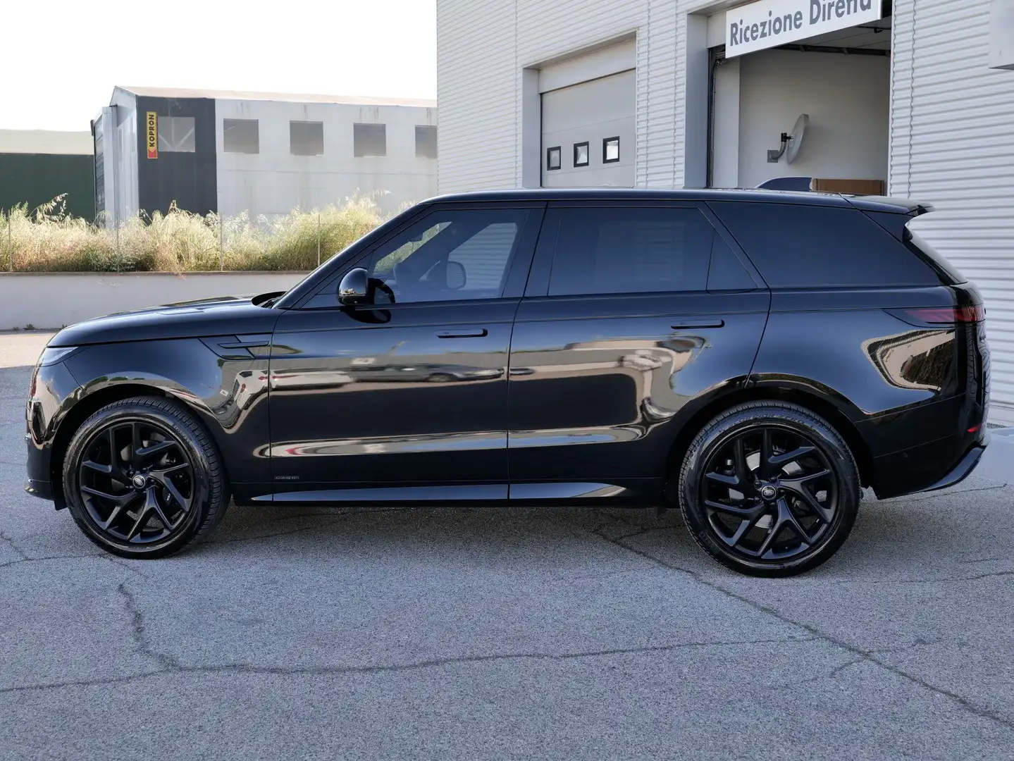 Land Rover Range Rover Sport 3.0d i6 mhev Autobiography awd 350cv aut. Open Sky Nero - 2