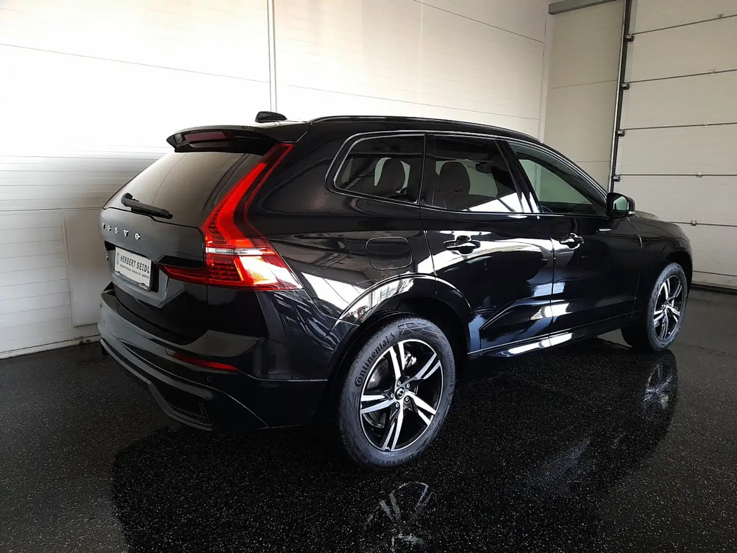 Volvo XC60 T6 R-DESIGN 4x4 PHEV Aut. * 19 ZOLL / VOLL LED ... Schwarz - 2