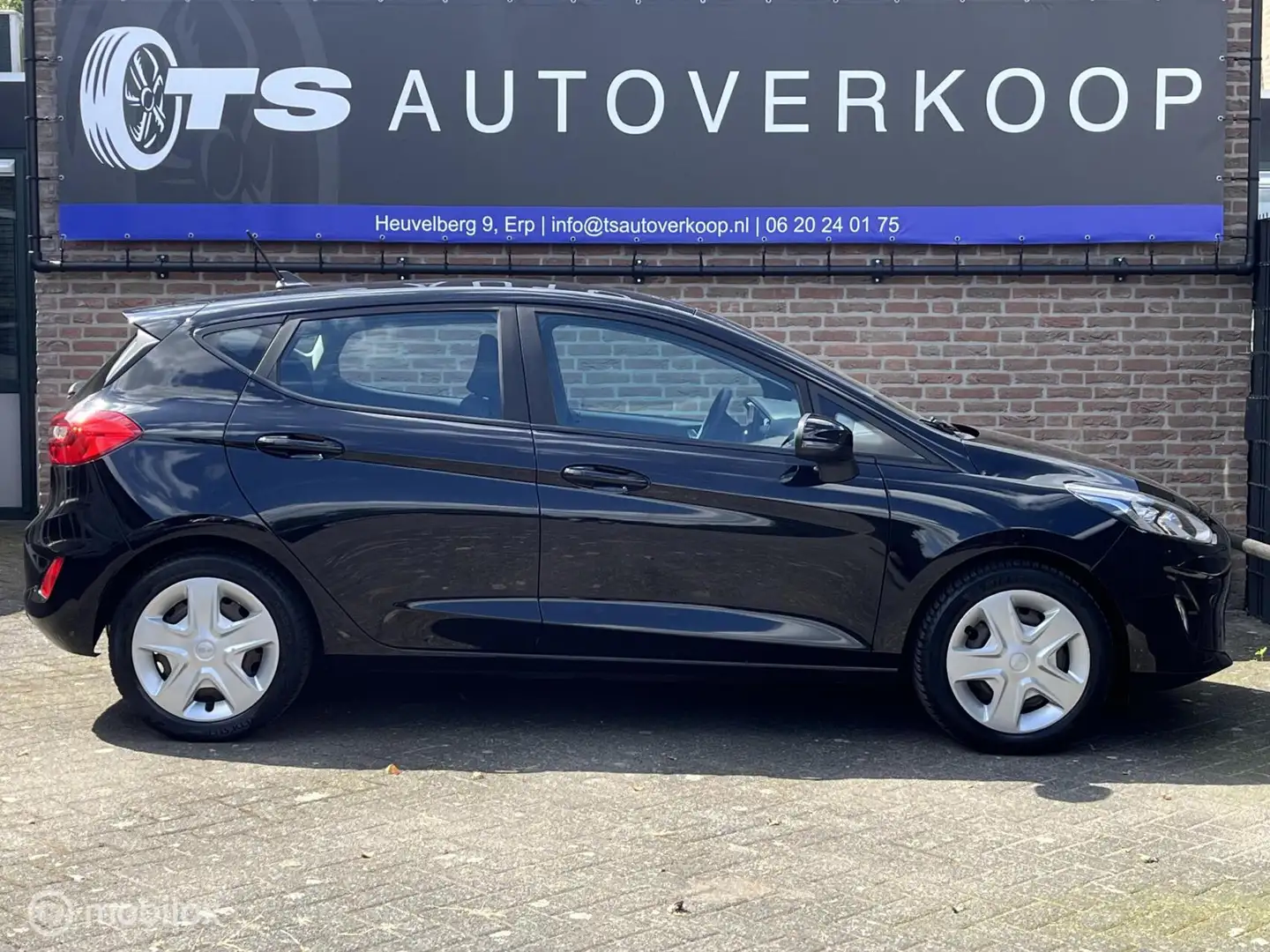 Ford Fiesta 1.0 EcoBoost Connected NAVIGATIE+PARKEERSENSOREN Zwart - 2