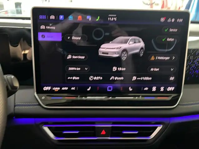 Volkswagen Tiguan view 13