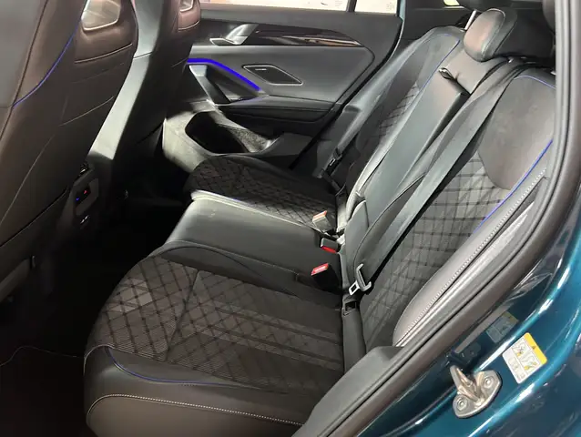 Volkswagen Tiguan view 21