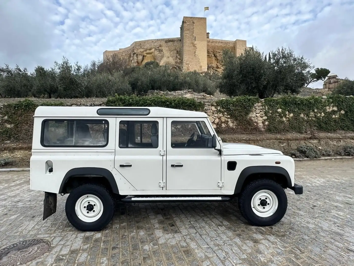 Land Rover Defender 110 SW E Blanco - 1