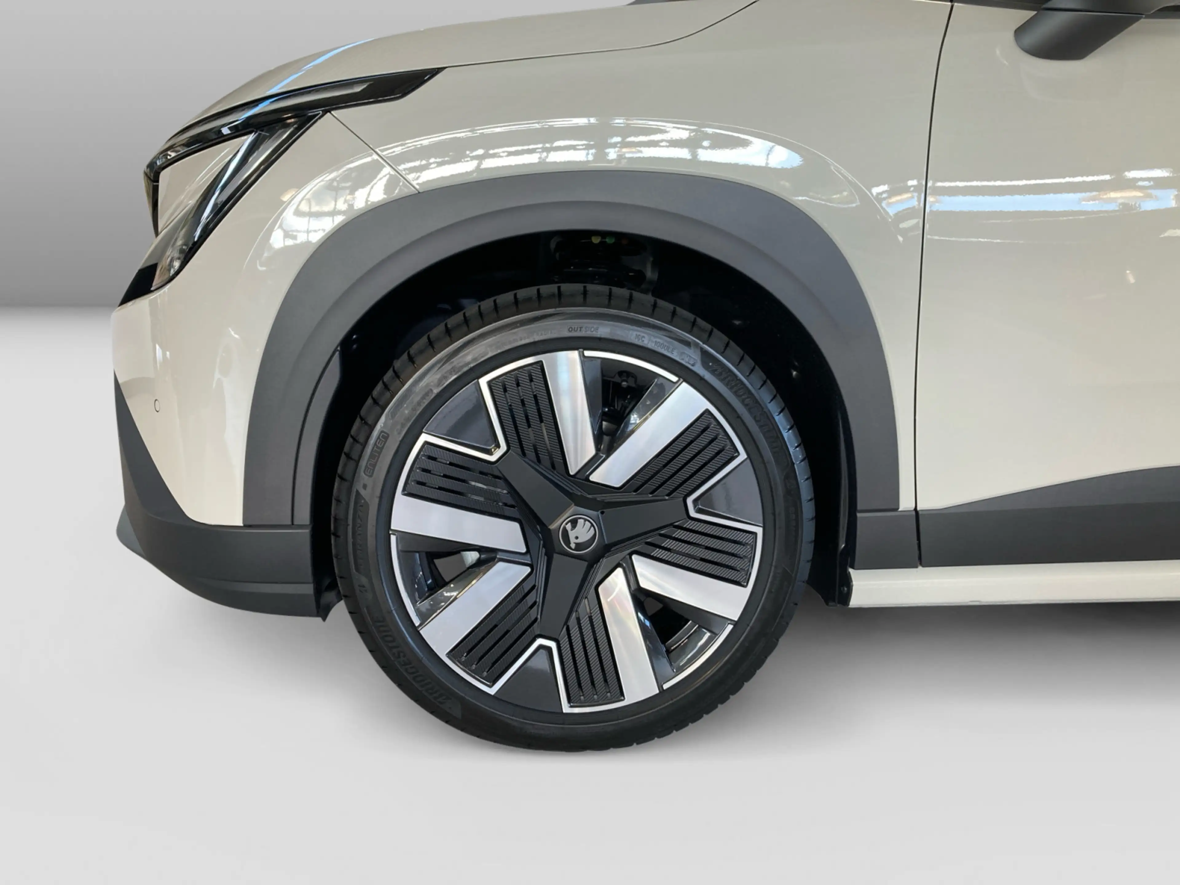 Skoda Epiq Edition Eins 55 Licht & Sicht Travel 19"Alu — photo 5