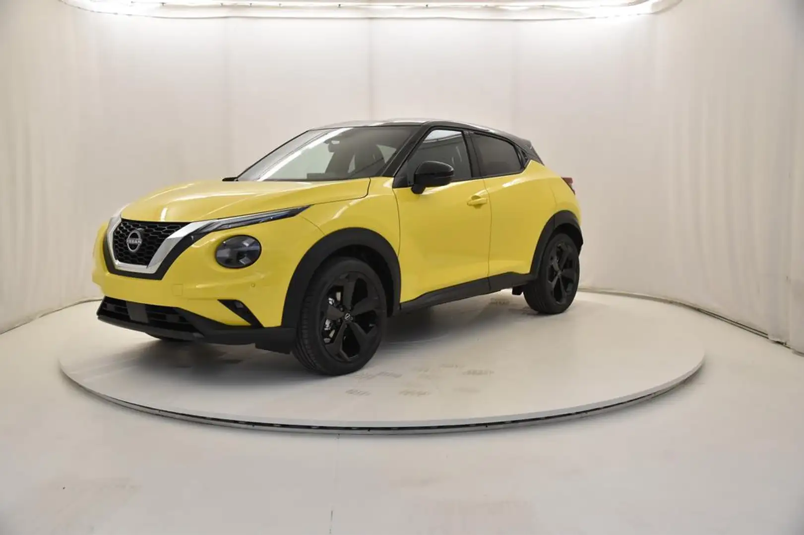 Nissan Juke 1.0 dig-t Tekna 114cv Bianco - 2