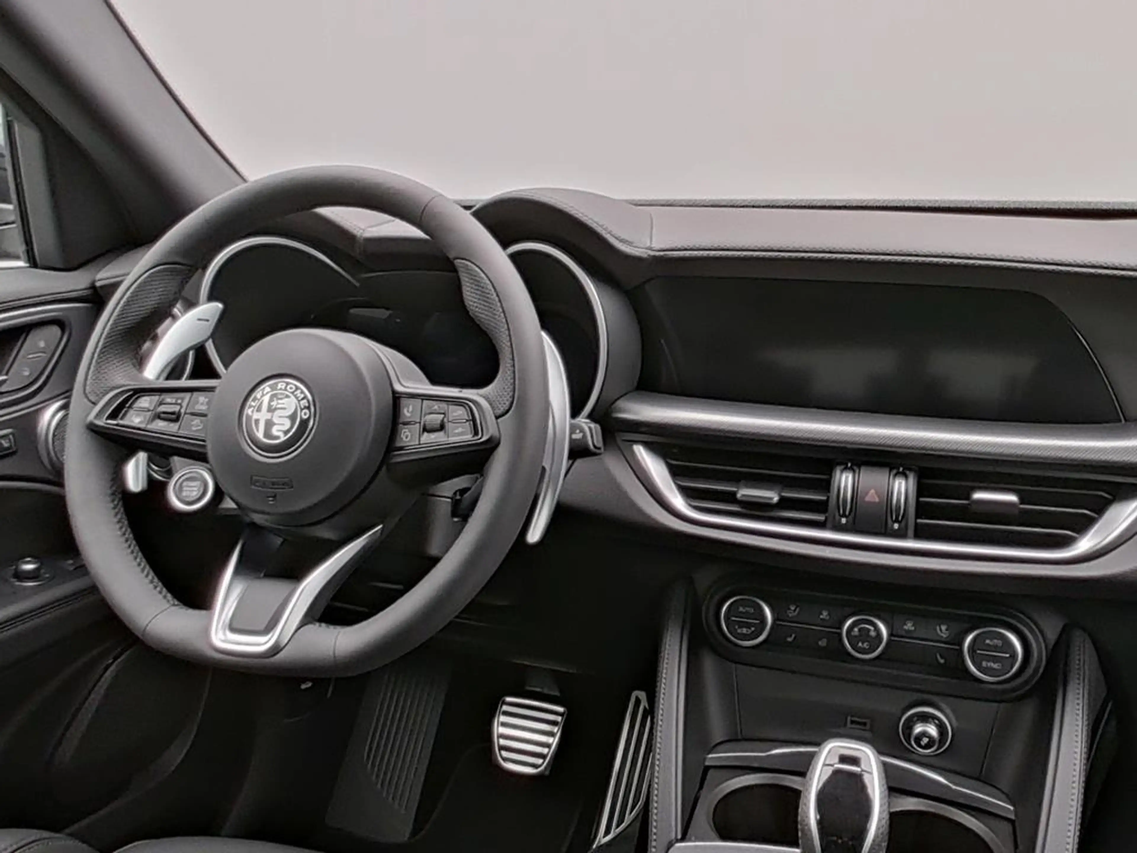 Alfa Romeo Stelvio Veloce Q4 2.2 Diesel Pano + AHK + Sound — photo 14