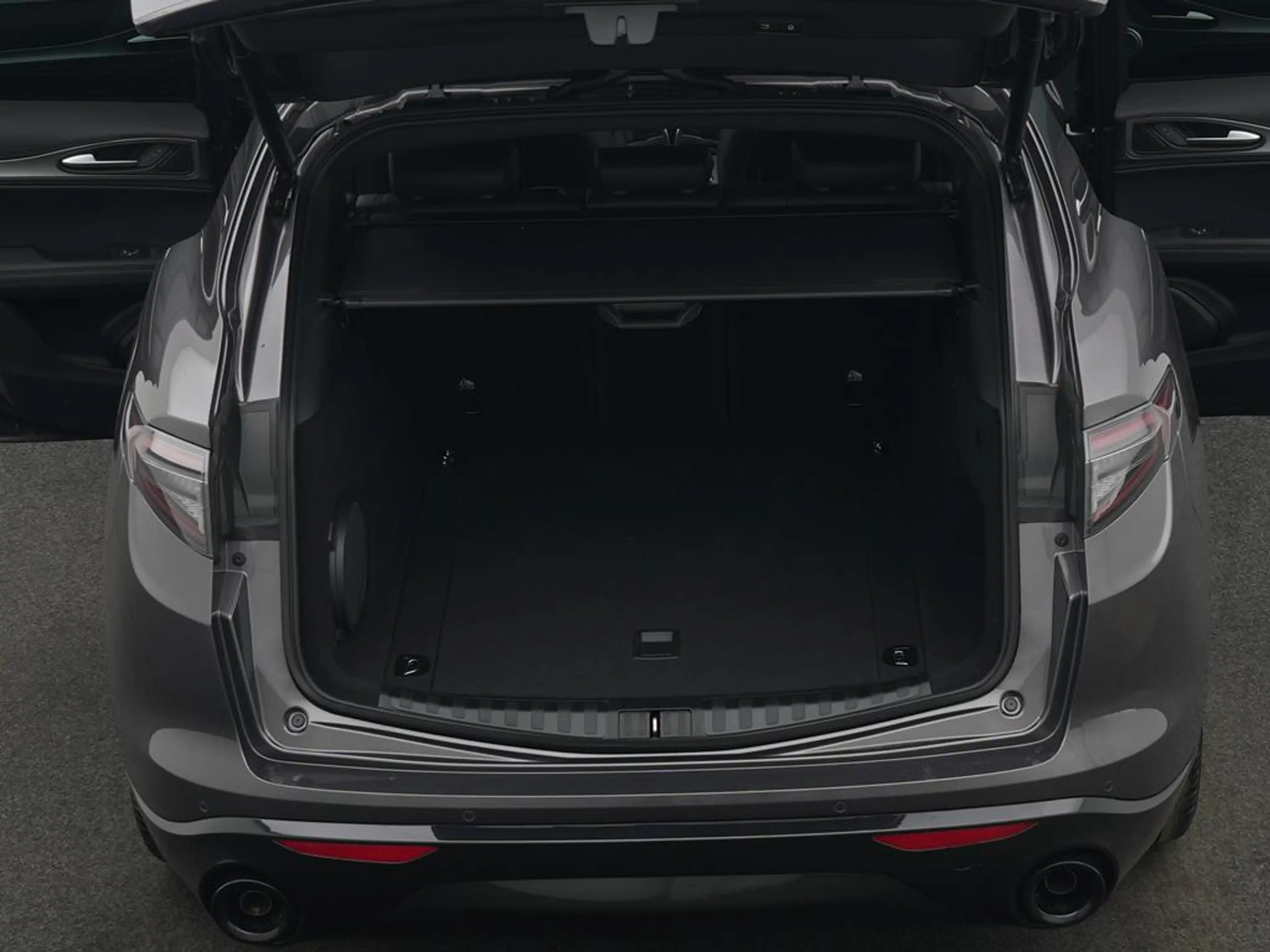 Alfa Romeo Stelvio Veloce Q4 2.2 Diesel Pano + AHK + Sound — photo 9