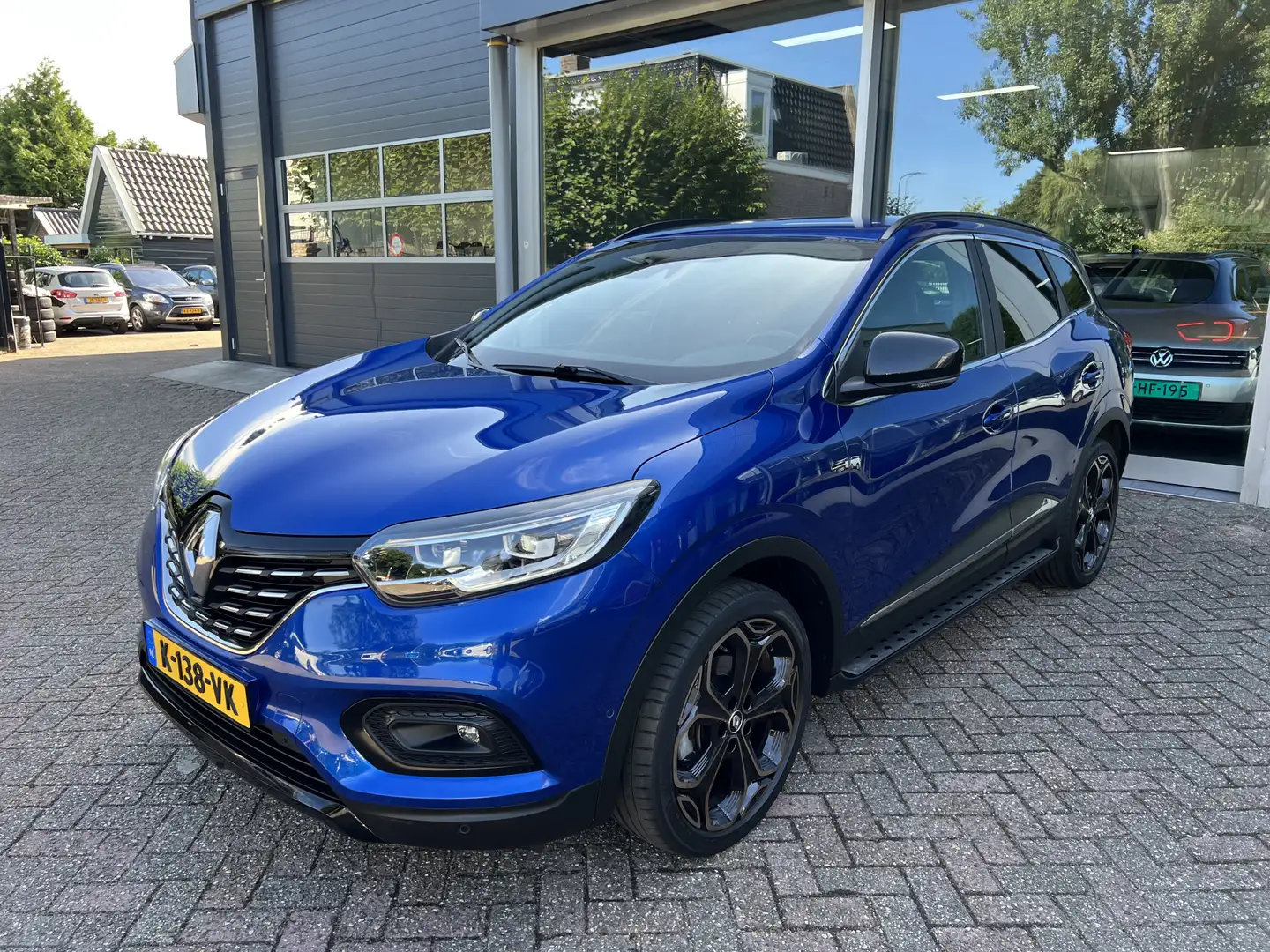 Renault Kadjar 1.3 TCe Black Edition Carplay, Parkeersysteem, Cru Blauw - 2