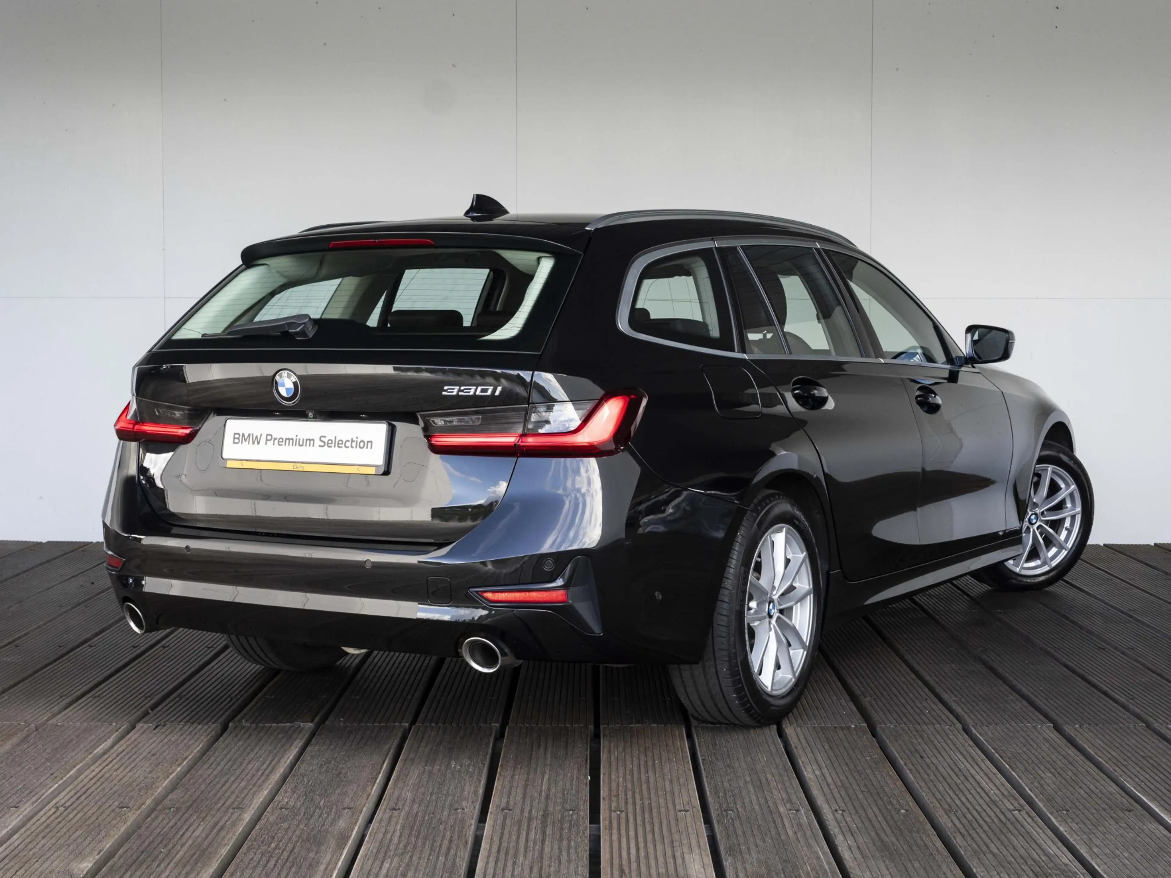 BMW 330 3 Serie 330i Touring | High Executive | Parking As — photo 2