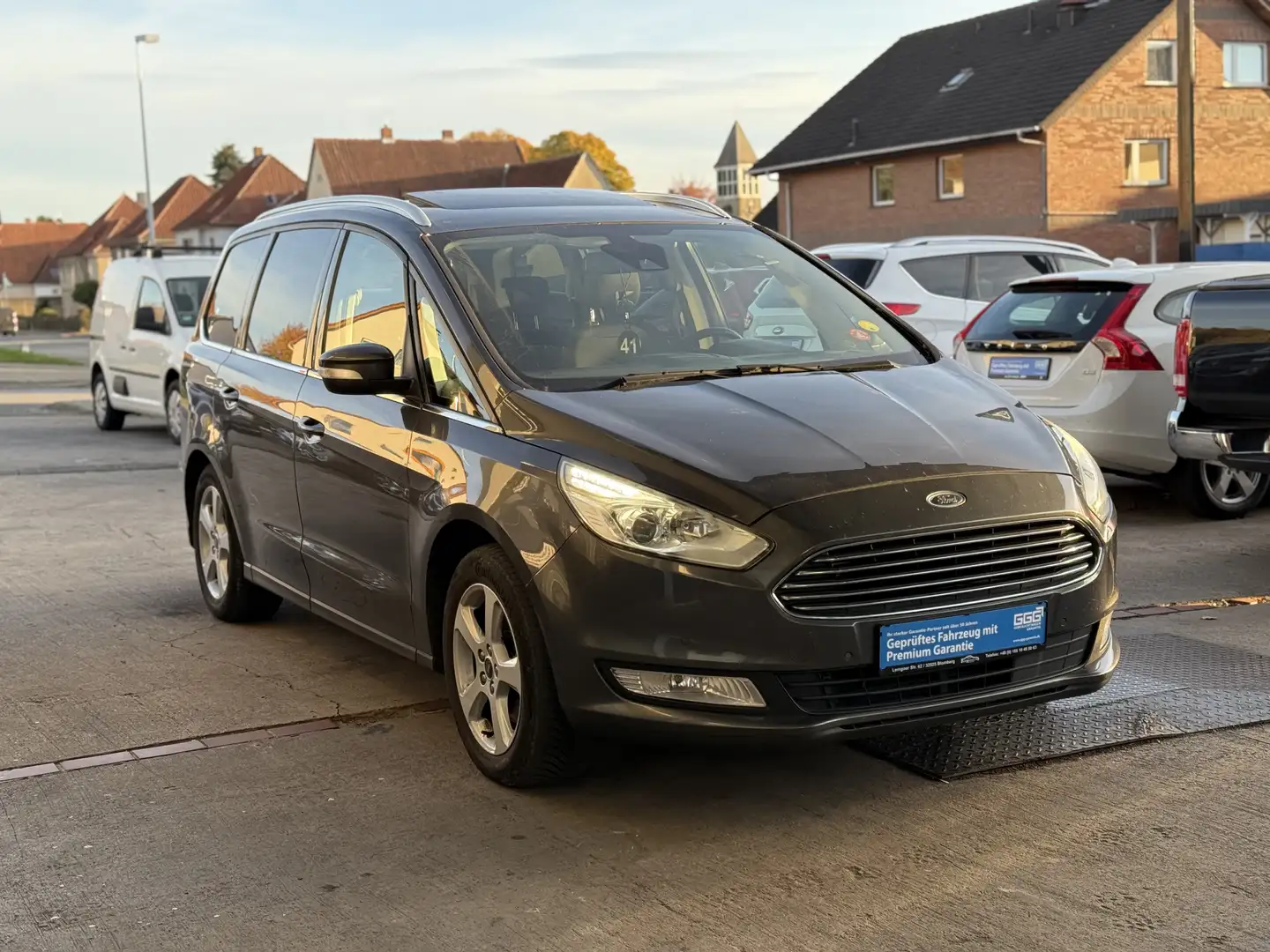 Ford Galaxy Titanium Grau - 2
