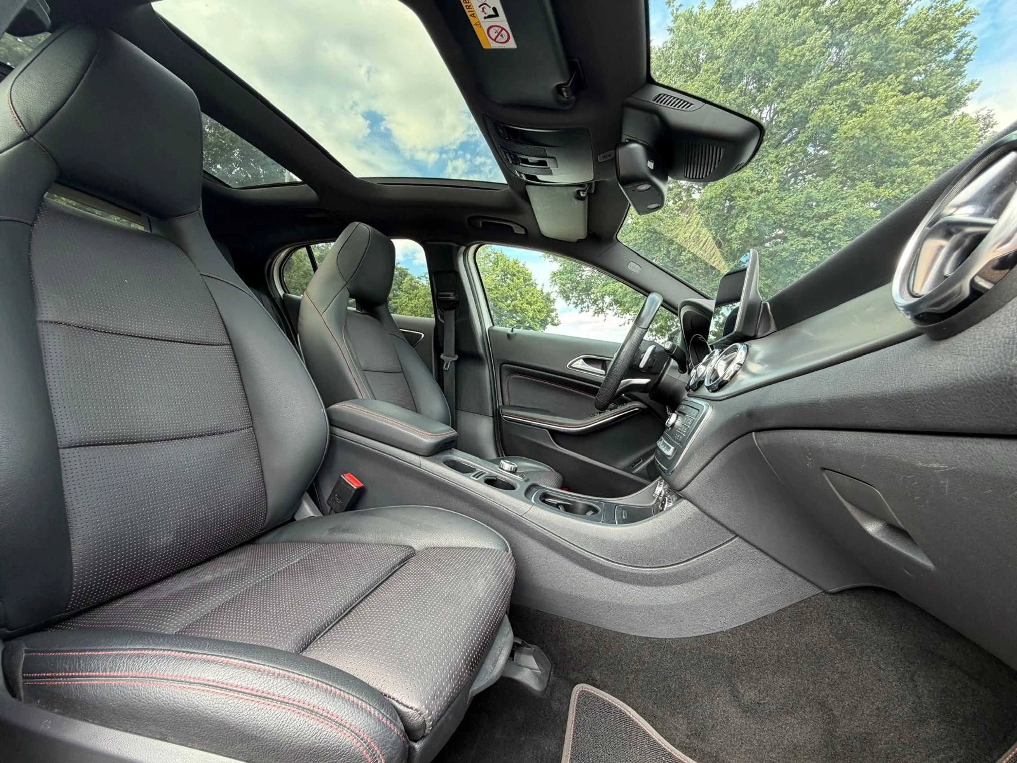 Mercedes-Benz GLA 220 d DCT ACC*Kamera*Navi*Pano*Leder*Memory — photo 10