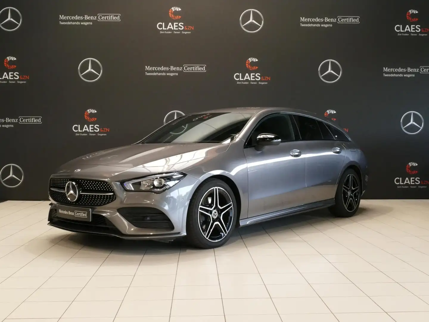 Mercedes-Benz CLA 180 Shooting Brake AMG Line DOS 4463 Gris - 1
