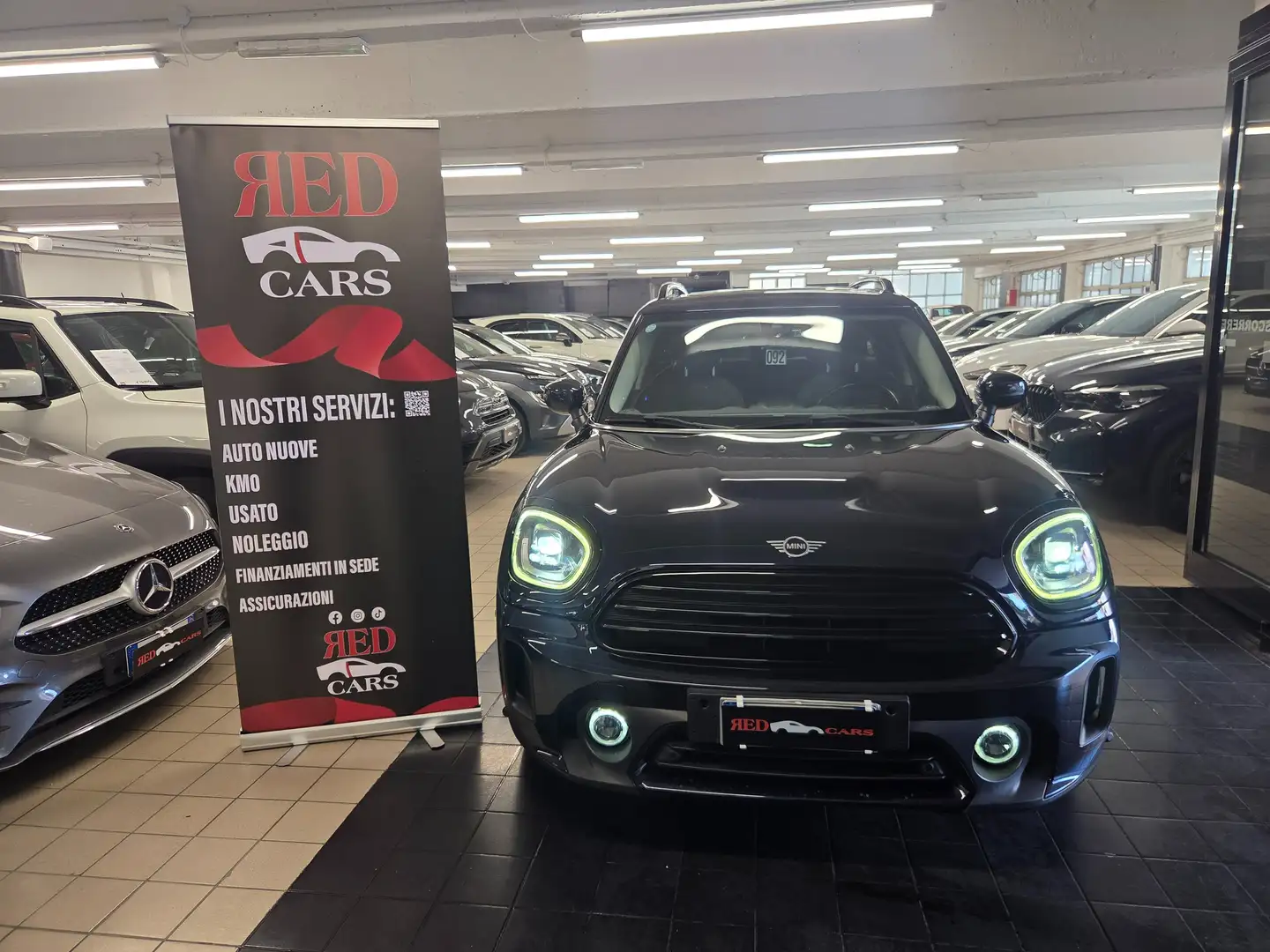 MINI Cooper D Countryman F60 2.0 Hype all4 auto Nero - 1