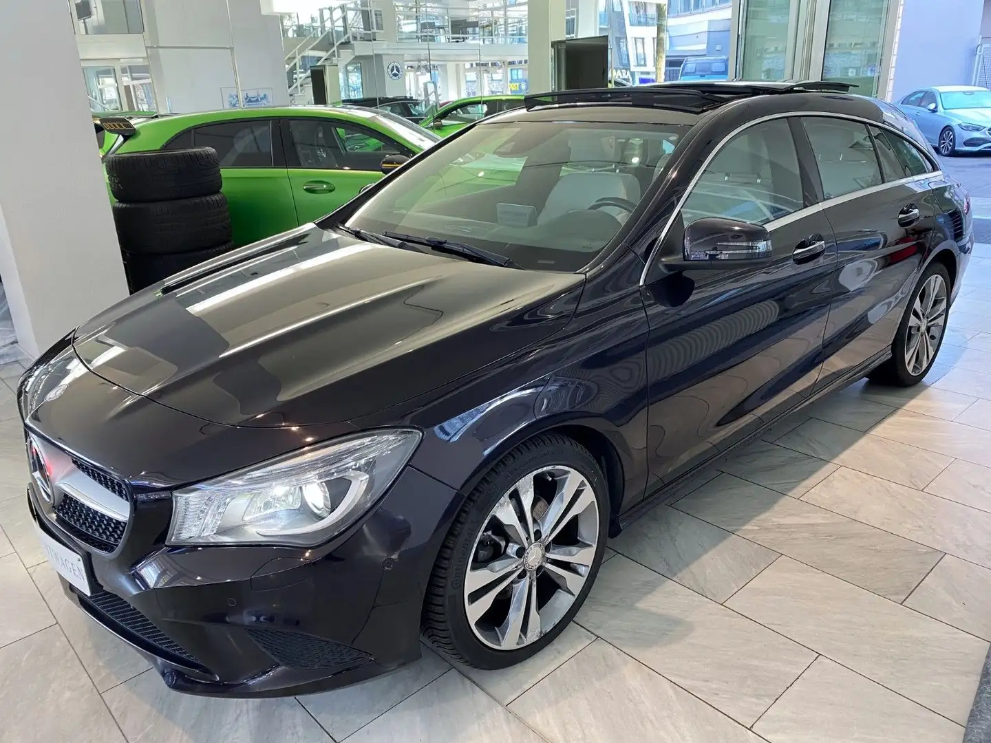 Mercedes-Benz CLA 180 SB Urban/Pano/Navi/TW/SP/RFK/PDC/2Hd Violett - 1