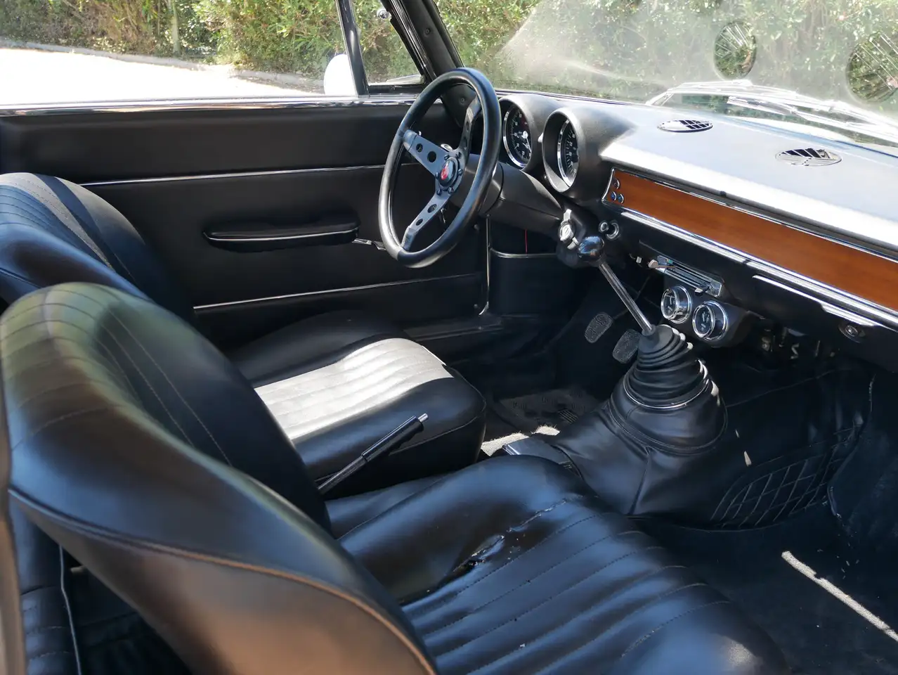 Alfa Romeo GT1300 Junior, foto 7