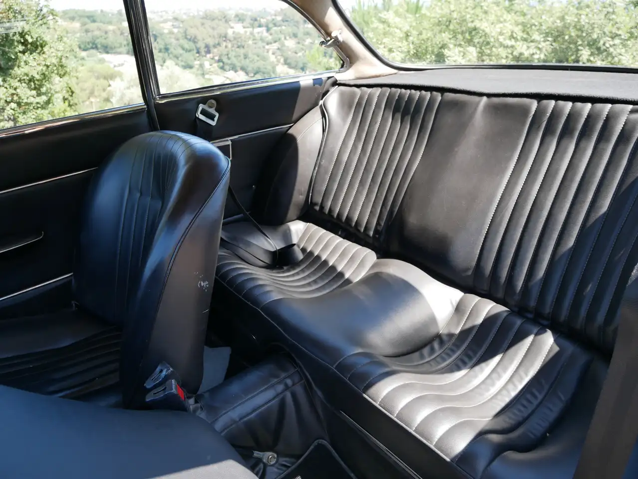 Alfa Romeo GT1300 Junior, foto 6