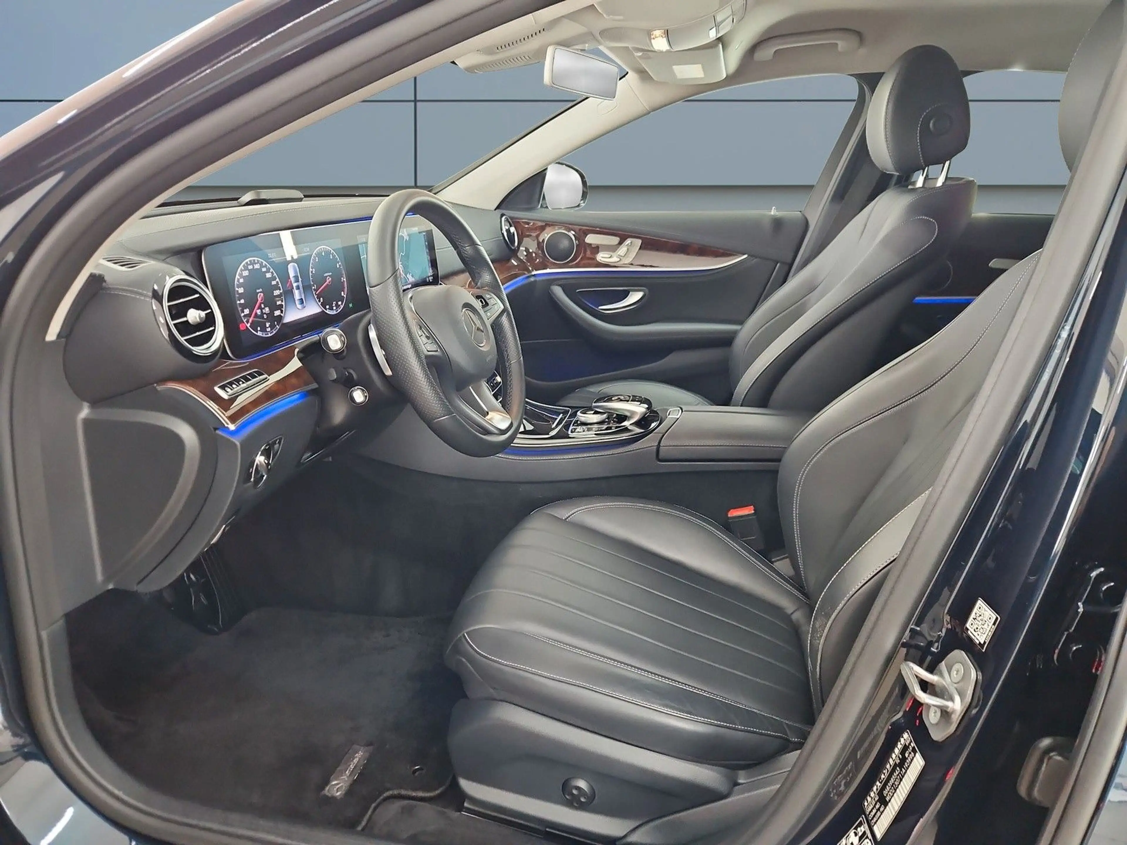 Mercedes-Benz E 400 E400 4Matic — photo 7