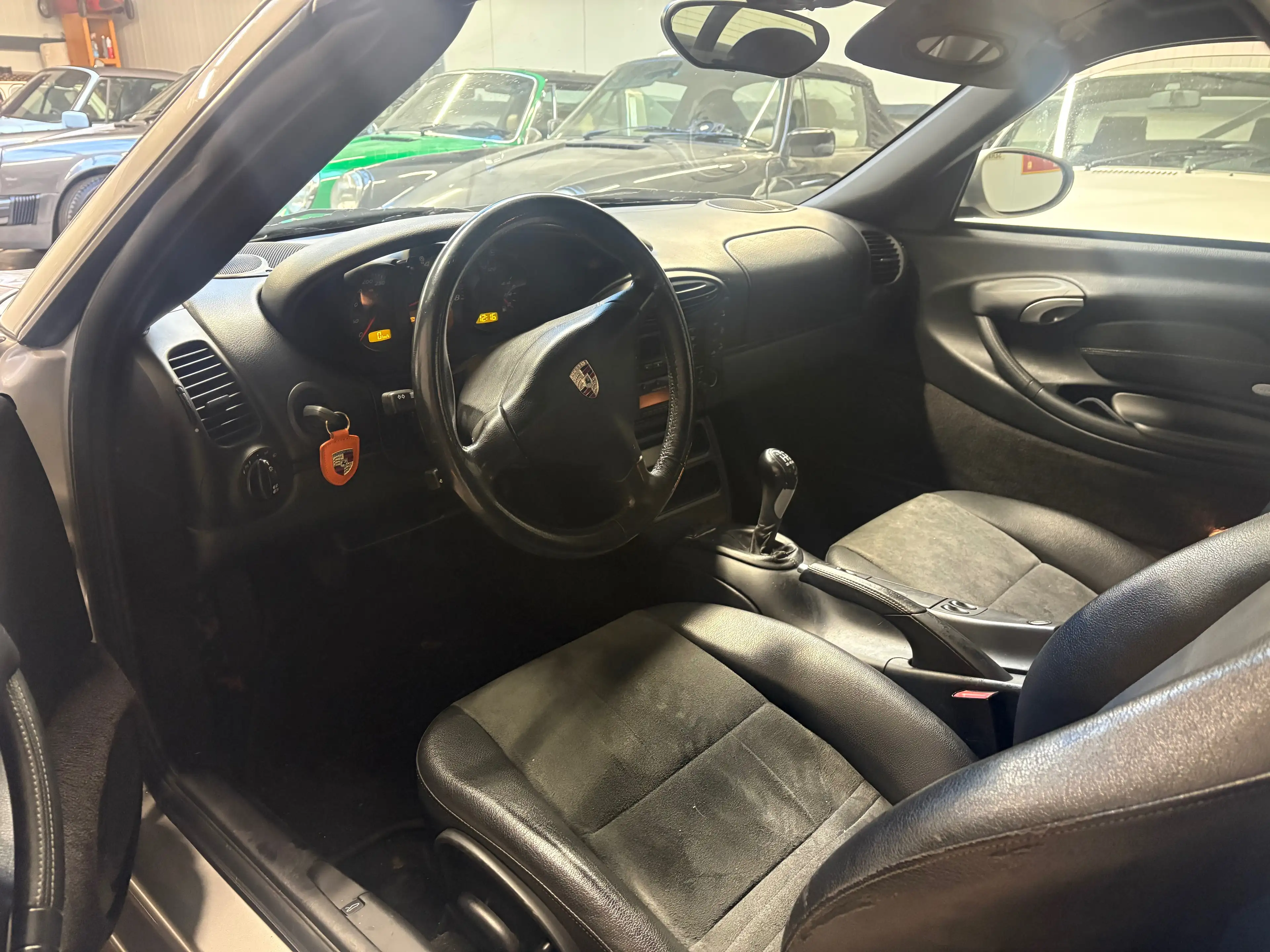 Porsche Boxster 2.7i — photo 4
