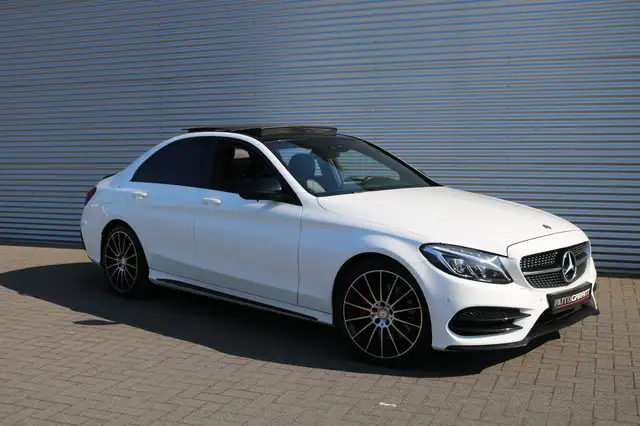 Mercedes-Benz C 250 AMG Pakket (Panoramadak Sportleder Navi Sfeer Full