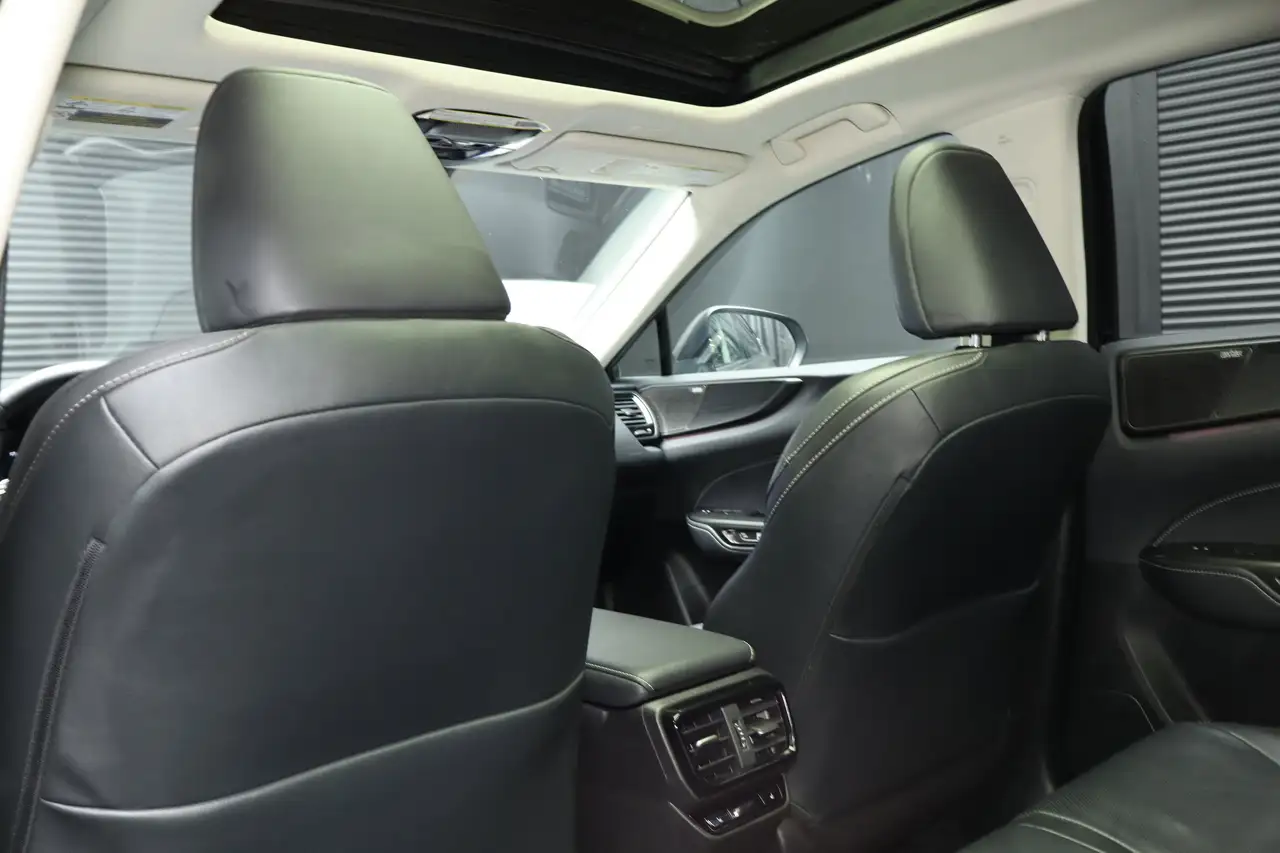 Lexus NX снимка Lexus NX
