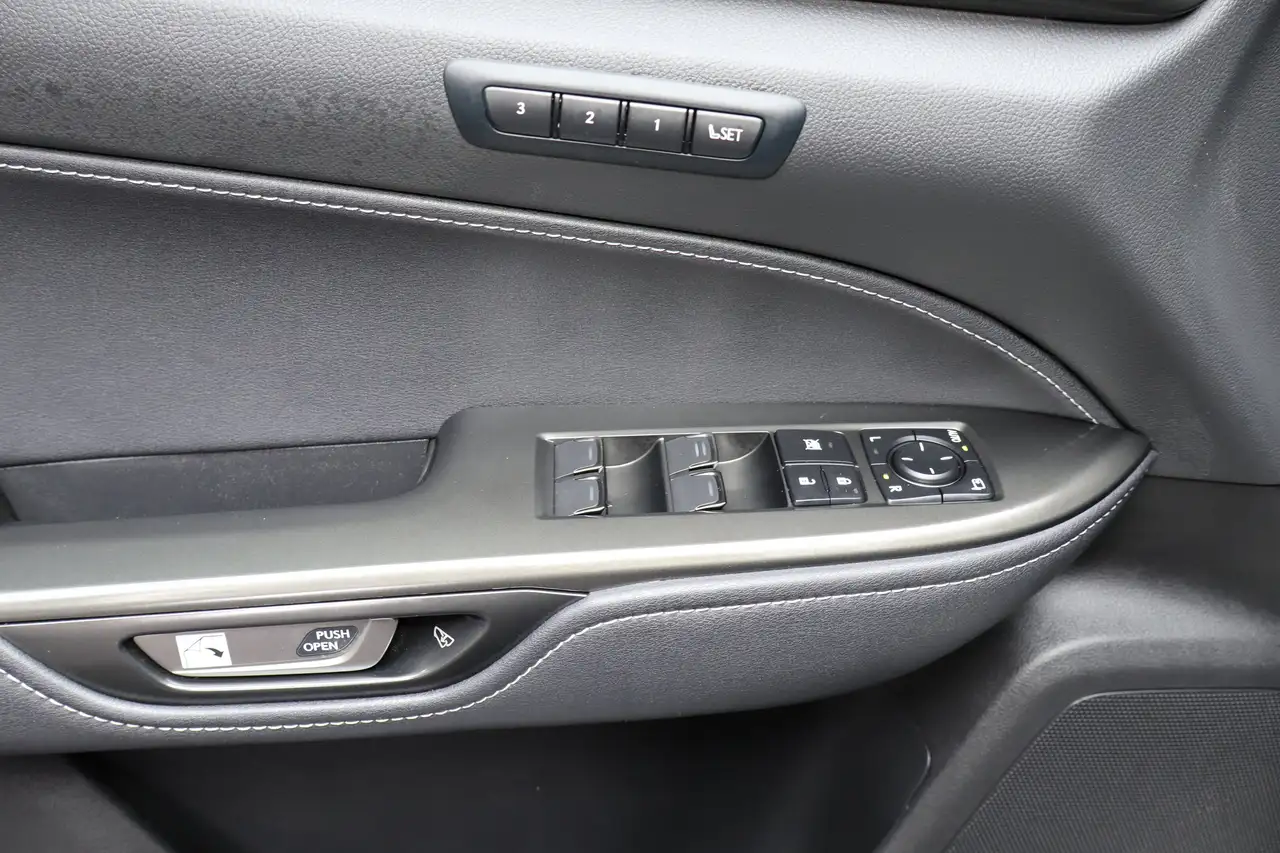 Lexus NX снимка Lexus NX