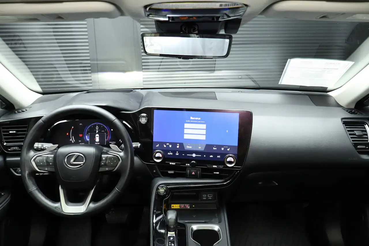 Lexus NX снимка Lexus NX