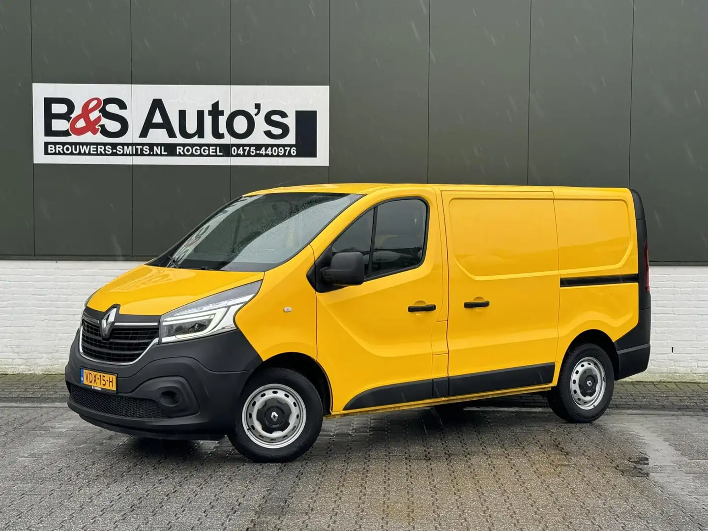 Renault Trafic 1.6 dCi 95 T27 L1H1 2x Schuifdeur Airco Pdc Cruise Amarillo - 1