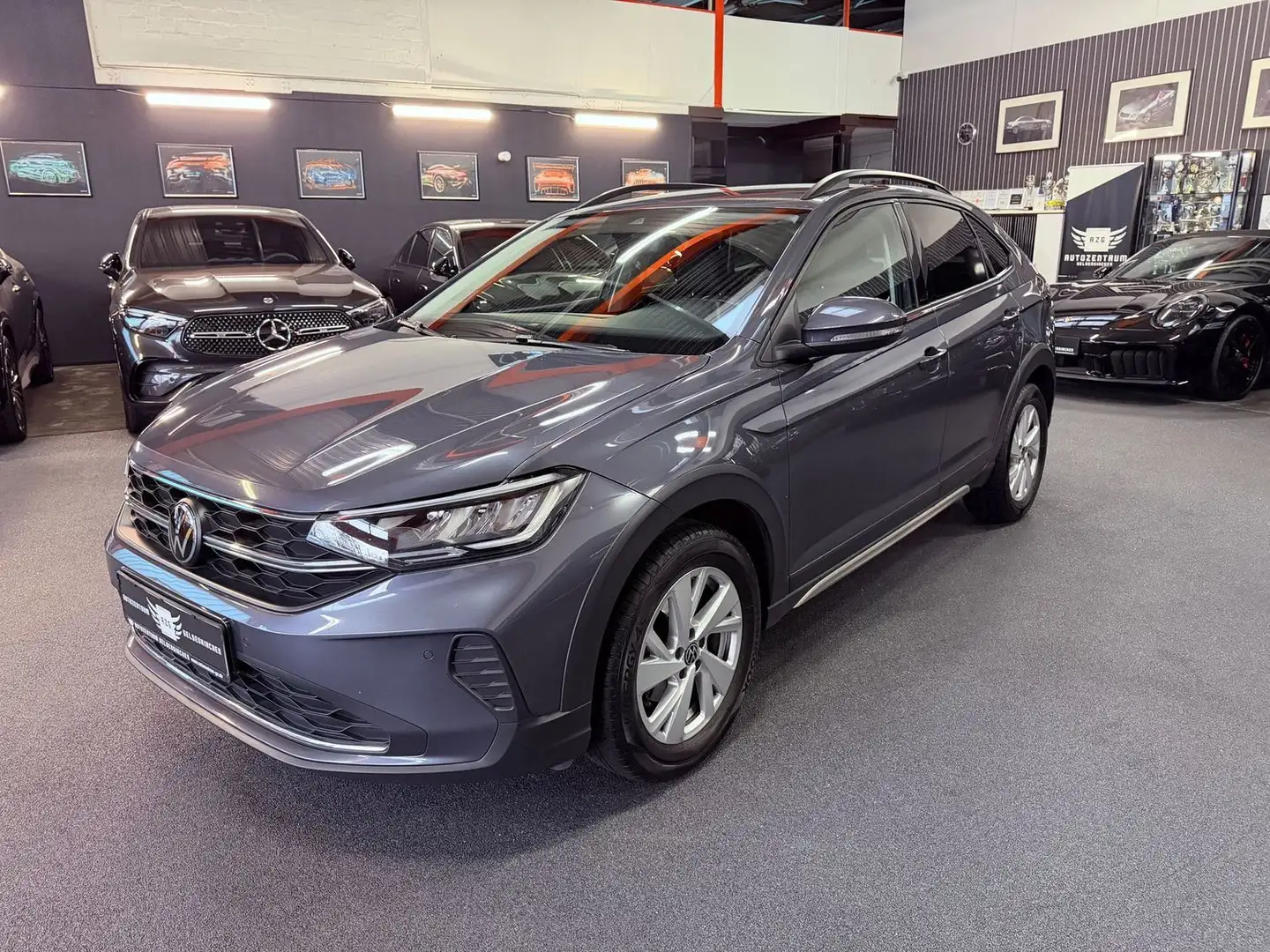 Volkswagen Taigo 1.0 TSI Life NAVI/CLIMATRONIC/DIGITAL COCK Gris - 1