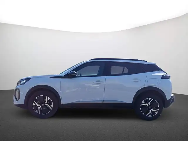 Peugeot 2008 view 4