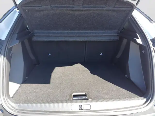 Peugeot 2008 view 7