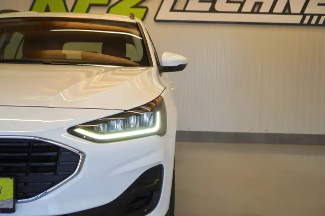 Ford Focus view 10