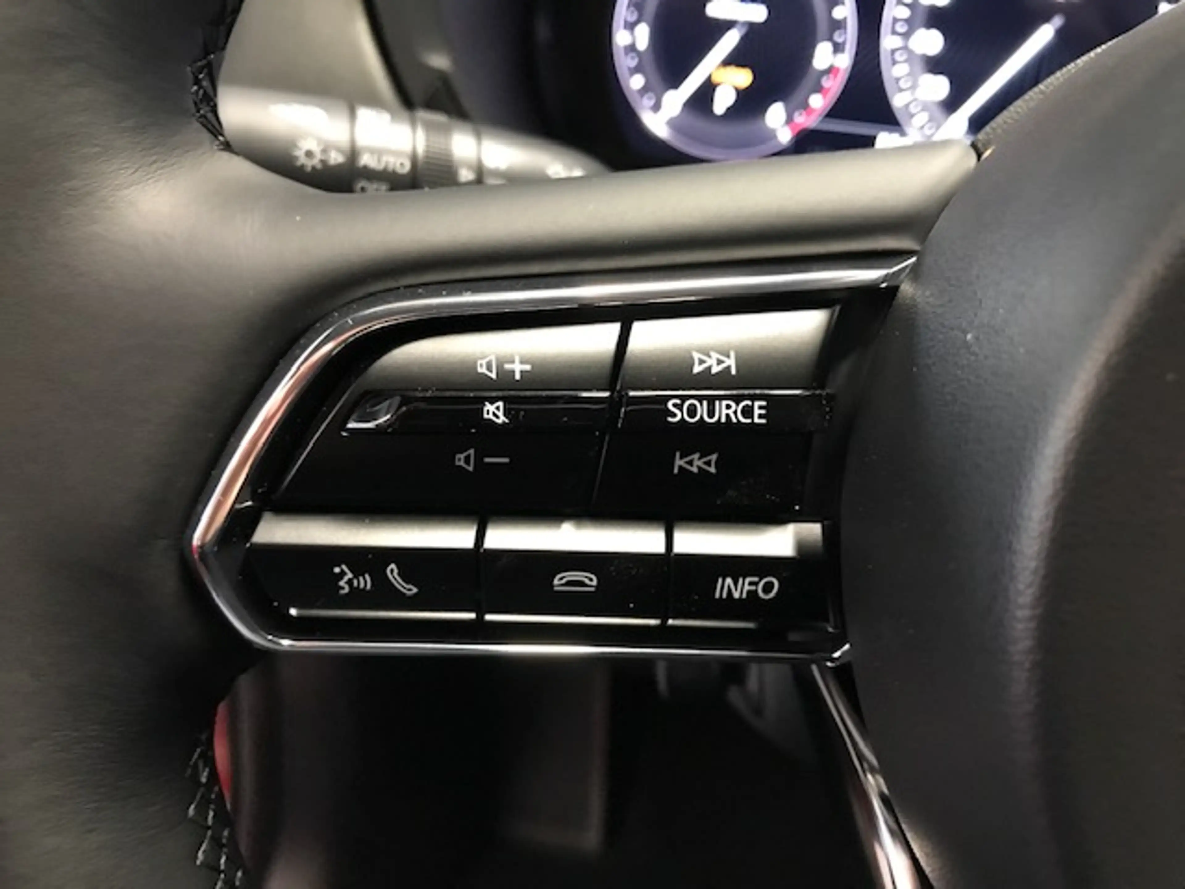 Mazda CX-80 3.3L 254ps HOMURA PLUS MJ 2026 — photo 12