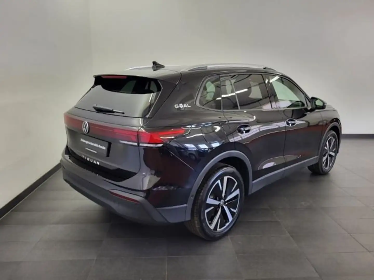 Volkswagen Tiguan Life 2.0 TDI SCR 7-Gang-DSG Schwarz - 2