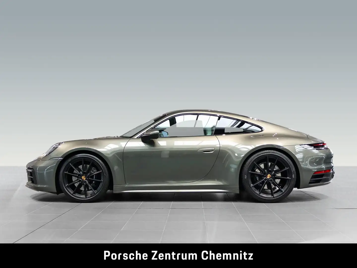 Porsche 992 911 Carrera 4S Sportabgas;Sitzbelüft.;BOSE;ACC Groen - 2