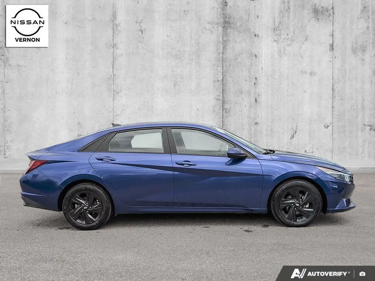 Hyundai ELANTRA снимка Hyundai ELANTRA